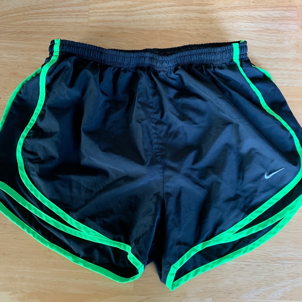 Nike tempo shorts - Picture 2 of 5